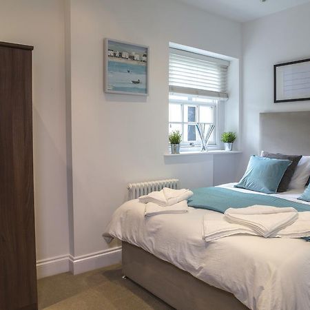Finchley Central Luxury 3 Bed Triplex Loft Style Apartment Гендон Екстер'єр фото